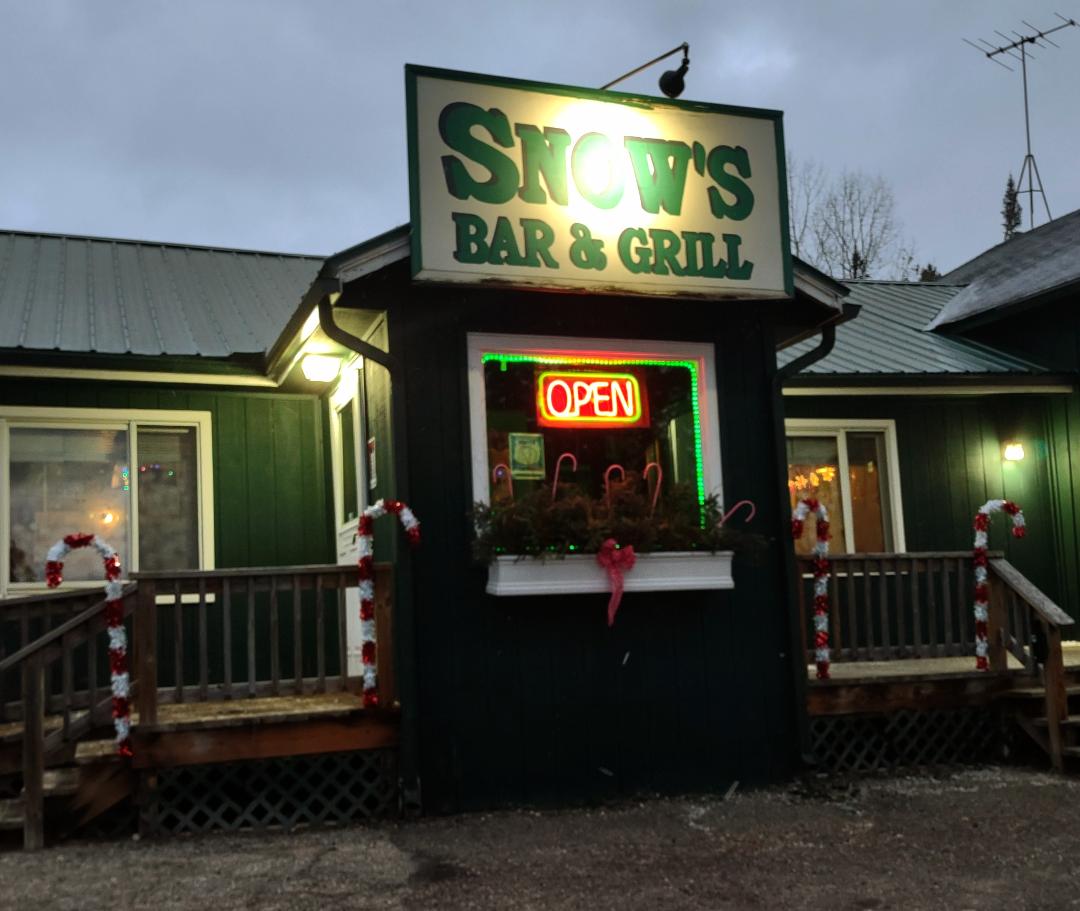 Snows Bar & Grill
